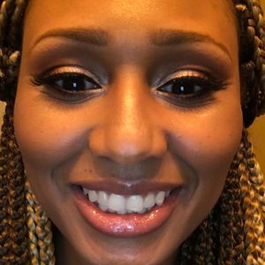 Meet your Posher, Shay